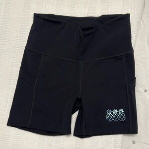 Tres Piñas Women's Shorts  . Size small. Worn once